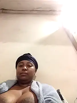 Snapshot of AcetousAbb chatting on September 2025 12:32:02 AM AcetousAbb online show from September 2025 12:32:02 AM