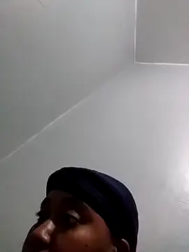 Snapshot of AcetousAbb chatting on October 2025 01:31:01 AM AcetousAbb online show from October 2025 01:31:01 AM