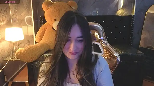 Snapshot of Soffi_betacur_b chatting on October 2025 03:15:02 AM Soffi betacur b online show from October 2025 03:15:02 AM