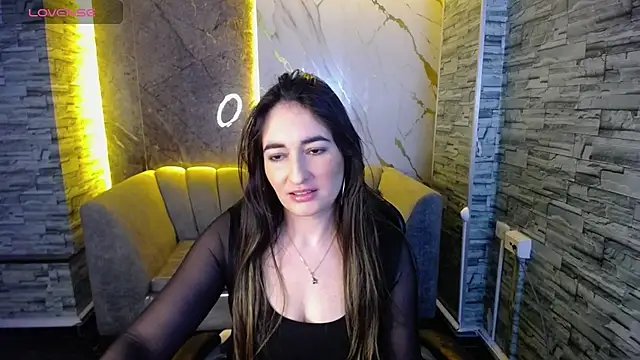 Snapshot of Soffi_betacur_b chatting on October 2025 08:07:02 PM Soffi betacur b online show from October 2025 08:07:02 PM