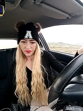 DeeA Blondy online show from October 2025 01:56:02 PM