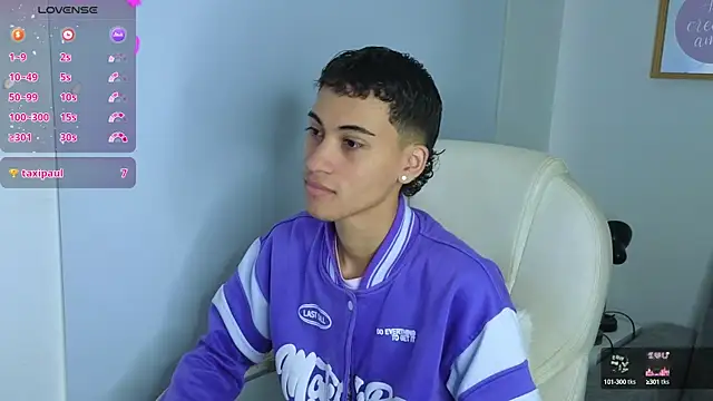 yulian vasquez online show from September 2025 12:17:02 PM