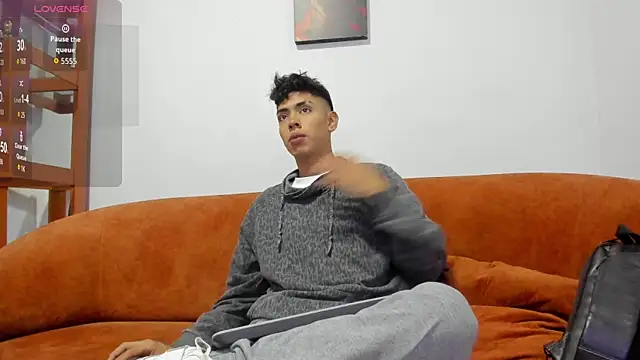 LoganTwink18 online show from October 2025 10:59:01 AM