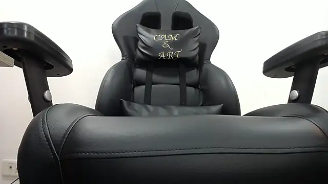 Snapshot of Taboo-AliyahRyan chatting on October 2025 12:16:01 PM Taboo-AliyahRyan online show from October 2025 12:16:01 PM