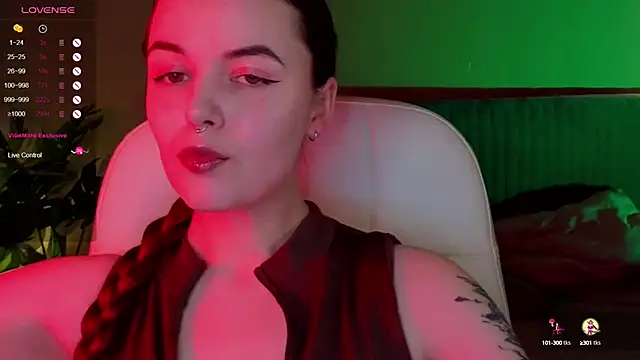 BellaDevile  online show from October 2025 07:28:02 AM