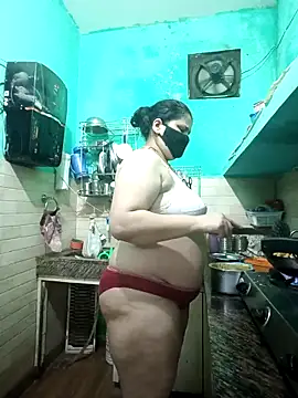 Kaja1919 online show from October 2025 05:21:01 PM