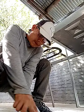 Snapshot of GaaraDiaz chatting on October 2025 01:19:01 PM GaaraDiaz online show from October 2025 01:19:01 PM