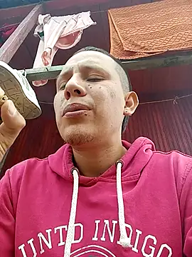 Snapshot of GaaraDiaz chatting on November 2025 07:35:01 PM GaaraDiaz online show from November 2025 07:35:01 PM