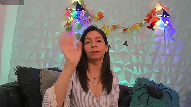 Snapshot of SabinaDeluxe_cg chatting on November 2025 12:51:02 PM SabinaDeluxe cg online show from November 2025 12:51:02 PM