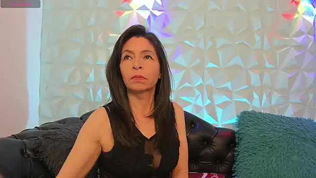 Snapshot of SabinaDeluxe_cg chatting on November 2025 02:27:02 PM SabinaDeluxe cg online show from November 2025 02:27:02 PM