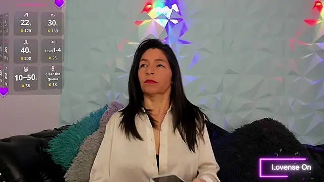 Snapshot of SabinaDeluxe_cg chatting on December 2025 12:10:01 PM SabinaDeluxe cg online show from December 2025 12:10:01 PM