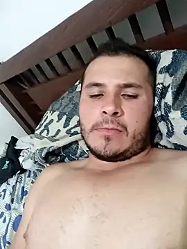 Snapshot of santiii___12 chatting on November 2025 04:56:01 PM santiii 12 online show from November 2025 04:56:01 PM