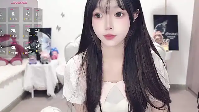 -EEBABY online show from October 2025 10:43:01 PM