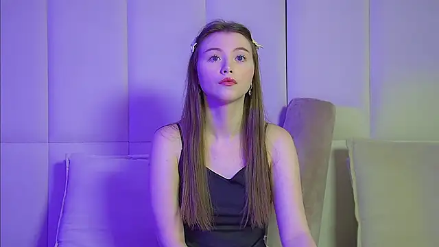 KeiraAsti online show from October 2025 06:03:01 AM