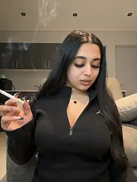 Snapshot of LilMisIndianx chatting on October 2025 11:21:02 AM LilMisIndianx online show from October 2025 11:21:02 AM