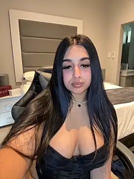 Snapshot of LilMisIndianx chatting on November 2025 09:32:02 AM LilMisIndianx online show from November 2025 09:32:02 AM