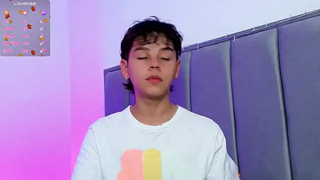 Snapshot of nico_leroy chatting on October 2025 10:43:02 PM nico leroy online show from October 2025 10:43:02 PM