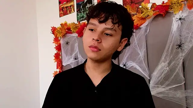 Snapshot of nico_leroy chatting on October 2025 10:11:01 PM nico leroy online show from October 2025 10:11:01 PM