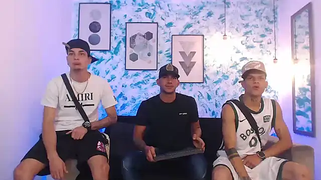 Snapshot of Kings_of_heaven chatting on October 2025 02:21:02 AM Kings of heaven online show from October 2025 02:21:02 AM