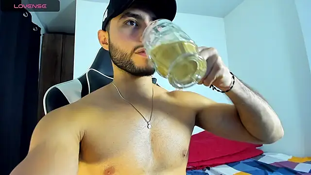 Snapshot of bryan_mugn chatting on October 2025 03:28:01 AM bryan mugn online show from October 2025 03:28:01 AM