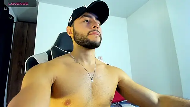 Snapshot of bryan_mugn chatting on October 2025 12:44:02 AM bryan mugn online show from October 2025 12:44:02 AM