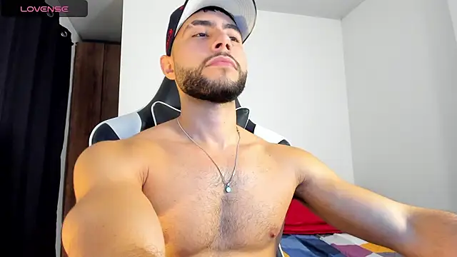 Snapshot of bryan_mugn chatting on November 2025 04:34:01 AM bryan mugn online show from November 2025 04:34:01 AM