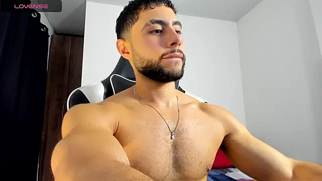 Snapshot of bryan_mugn chatting on November 2025 03:17:01 AM bryan mugn online show from November 2025 03:17:01 AM