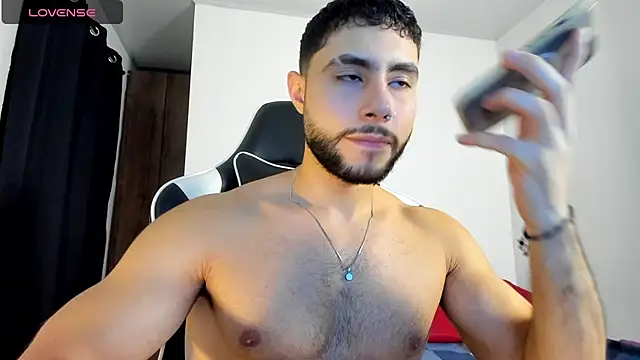 Snapshot of bryan_mugn chatting on November 2025 03:39:02 AM bryan mugn online show from November 2025 03:39:02 AM