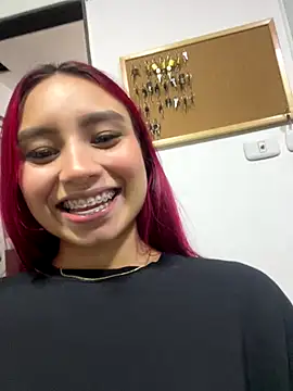 Snapshot of ximena_vasquez8 chatting on November 2025 11:21:02 PM ximena vasquez8 online show from November 2025 11:21:02 PM