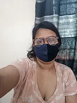 Snapshot of Mow_955 chatting on September 2025 06:58:02 AM Mow 955 online show from September 2025 06:58:02 AM