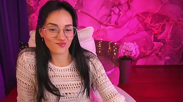 Snapshot of EviLune chatting on October 2025 06:21:02 AM EviLune online show from October 2025 06:21:02 AM