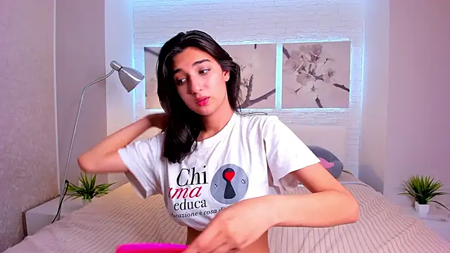 Elfy Rare  online show from October 2025 02:56:02 PM