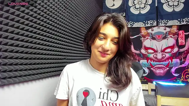 Elfy Rare  online show from October 2025 02:43:02 PM