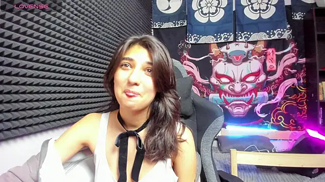 Elfy Rare  online show from November 2025 02:40:02 PM