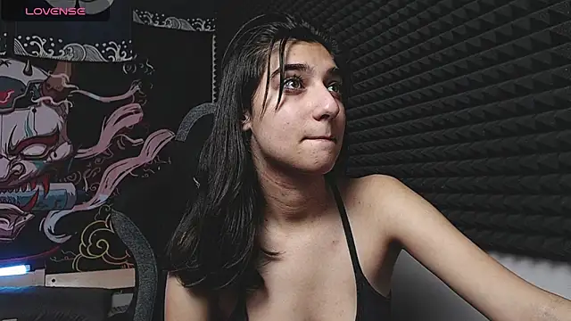 Elfy Rare  online show from November 2025 02:50:01 PM