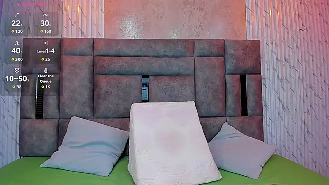 Miah Palacio online show from September 2025 04:01:01 AM