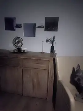 Foxy-Milfy online show from October 2025 11:05:02 PM