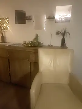 Foxy-Milfy online show from October 2025 02:12:01 AM