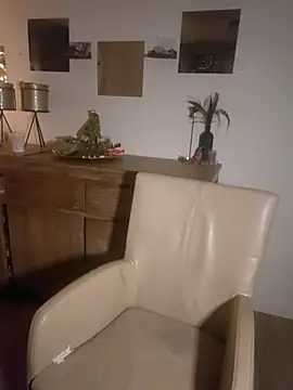 Foxy-Milfy online show from November 2025 03:09:01 AM