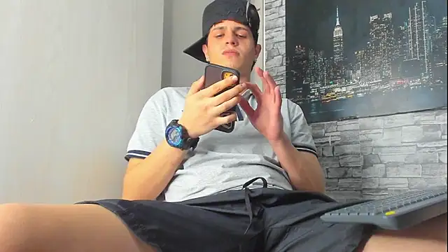 Themasterhades 777 online show from October 2025 12:20:01 AM