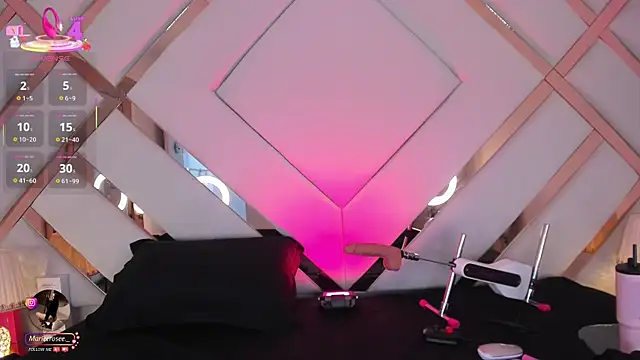 Snapshot of Mariee_rosee chatting on October 2025 10:32:02 PM Mariee rosee online show from October 2025 10:32:02 PM