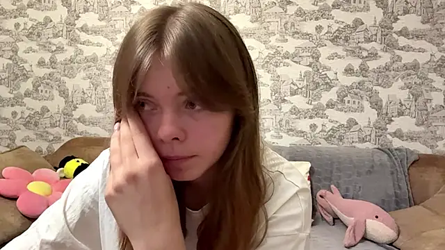 CoralinaEastoy online show from September 2025 08:20:02 PM