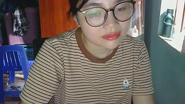 Uhem112 online show from September 2025 08:19:01 AM