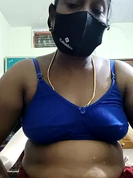 Snapshot of papukurty chatting on September 2025 01:04:01 PM papukurty online show from September 2025 01:04:01 PM