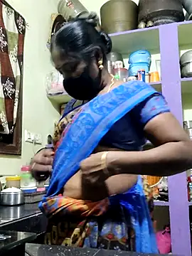 Snapshot of papukurty chatting on October 2025 01:17:02 AM papukurty online show from October 2025 01:17:02 AM