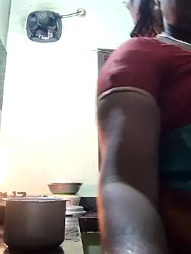 Snapshot of papukurty chatting on October 2025 02:45:02 AM papukurty online show from October 2025 02:45:02 AM