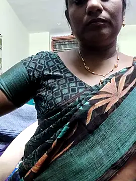 Snapshot of papukurty chatting on October 2025 01:06:02 PM papukurty online show from October 2025 01:06:02 PM