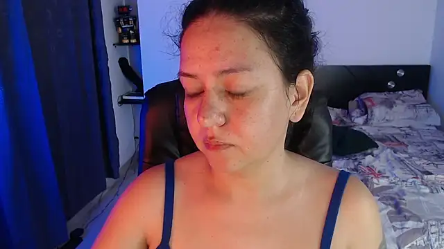 Snapshot of Abbyjoness21 chatting on October 2025 09:52:01 AM Abbyjoness21 online show from October 2025 09:52:01 AM