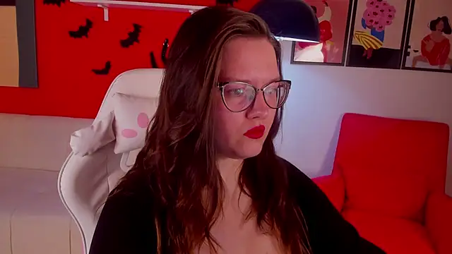 Snapshot of HelenDanvers chatting on October 2025 09:59:01 AM HelenDanvers online show from October 2025 09:59:01 AM