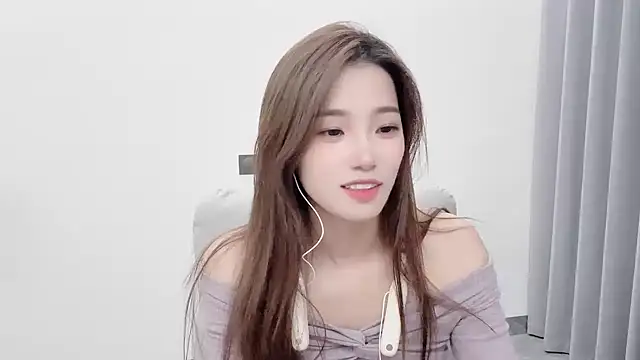 yuyu 77 online show from October 2025 03:41:01 PM